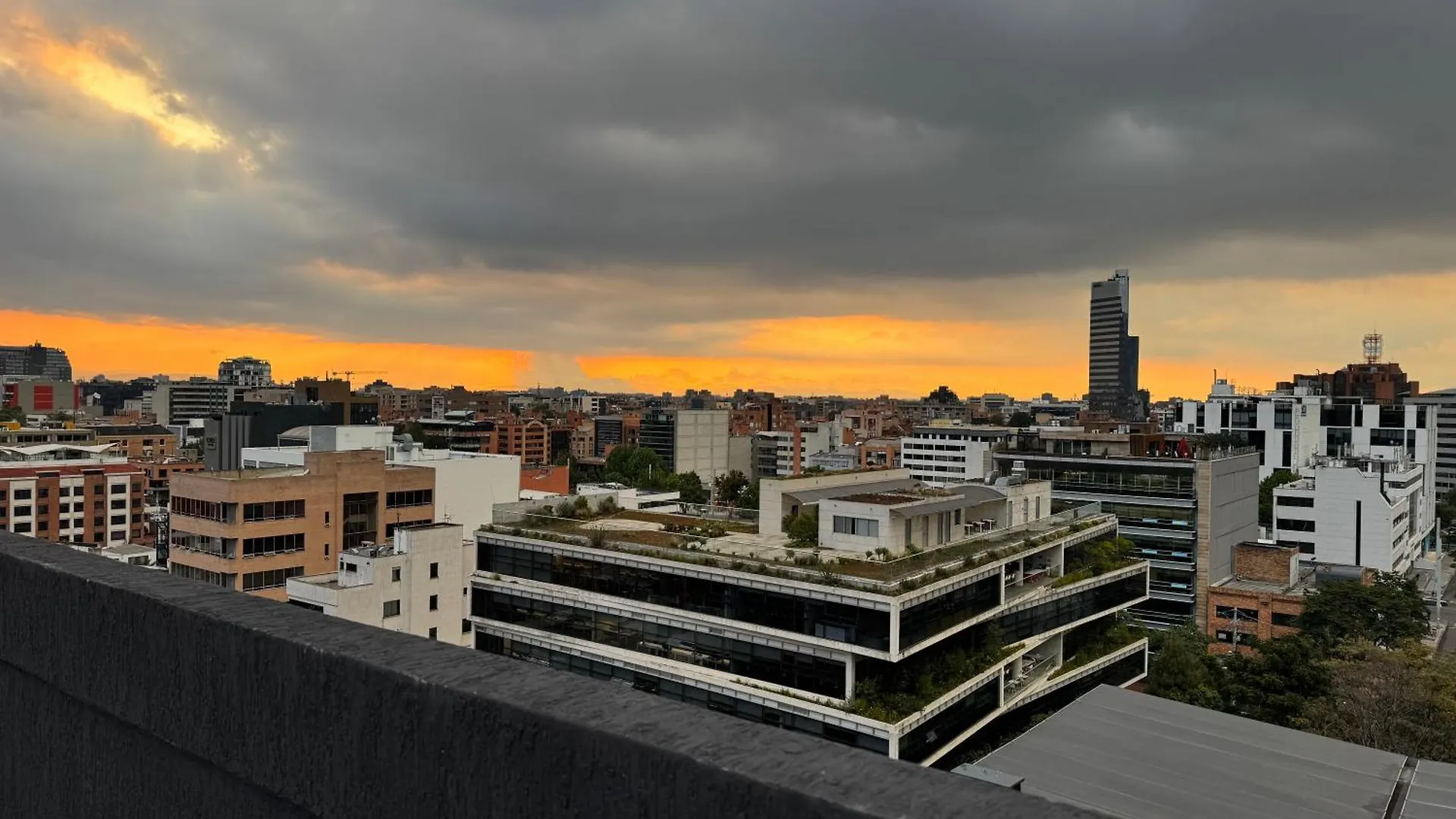 Comfort And Style In Bogotá Appartamento