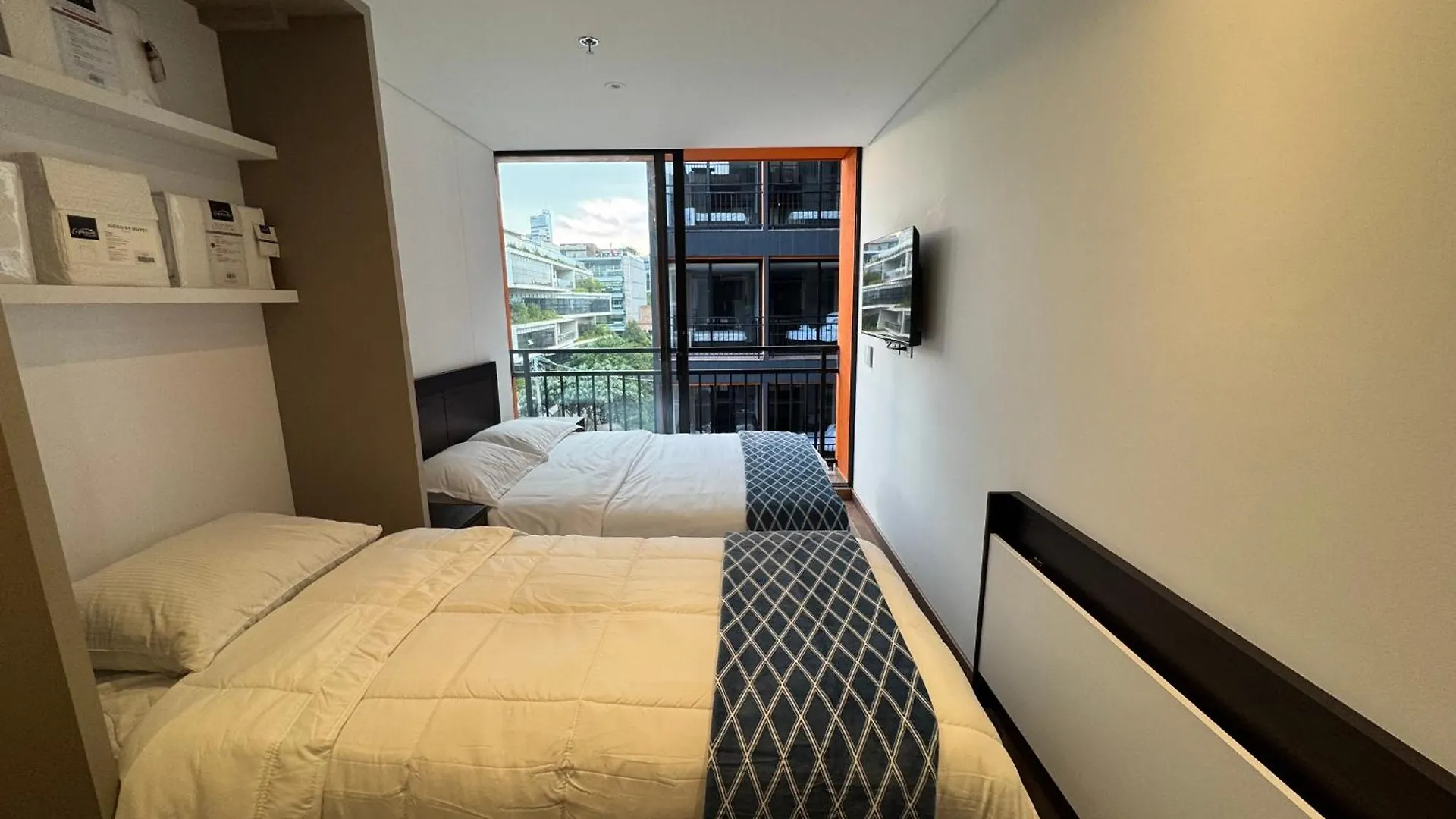 Comfort And Style In Bogotá 0*,  Colômbia